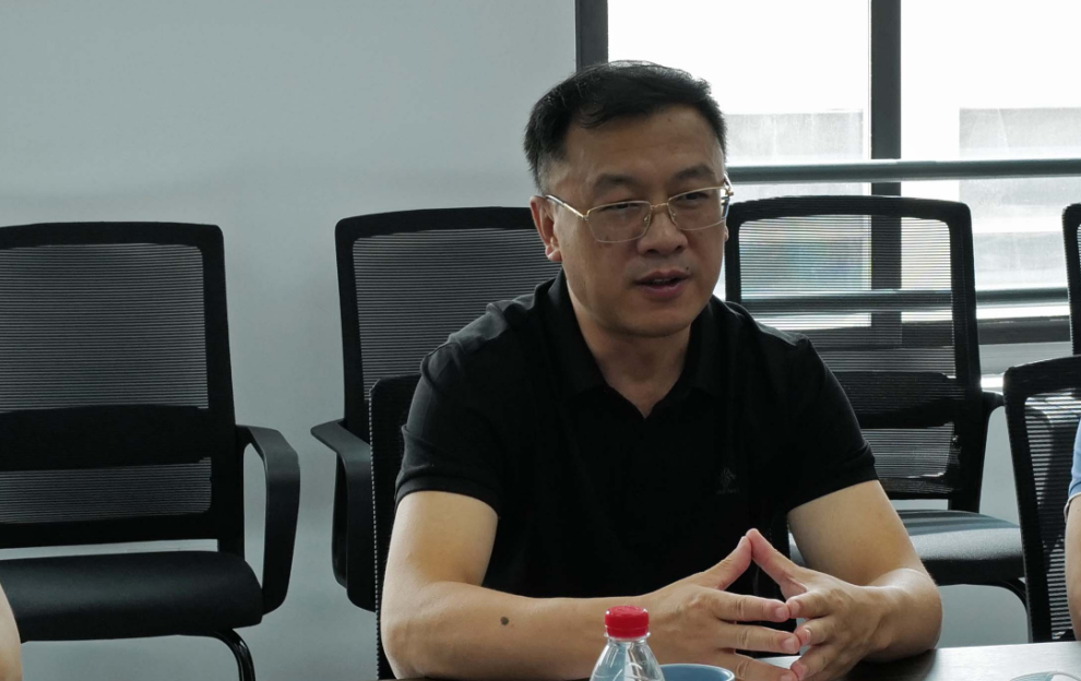 搭平台、拓场景、促合作|青岛市政府副秘书长、市投促办第一副主任王孝芝一行莅临tyc7111cc太阳成集团智能参观指导(图4)